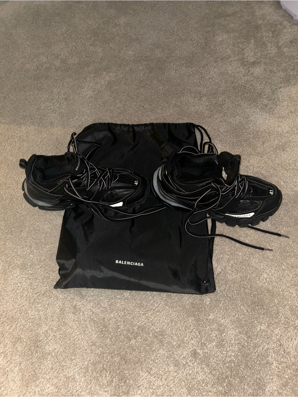 Balenciaga Men's Black and Gray Runner Sneakers - Picture 5 of 7